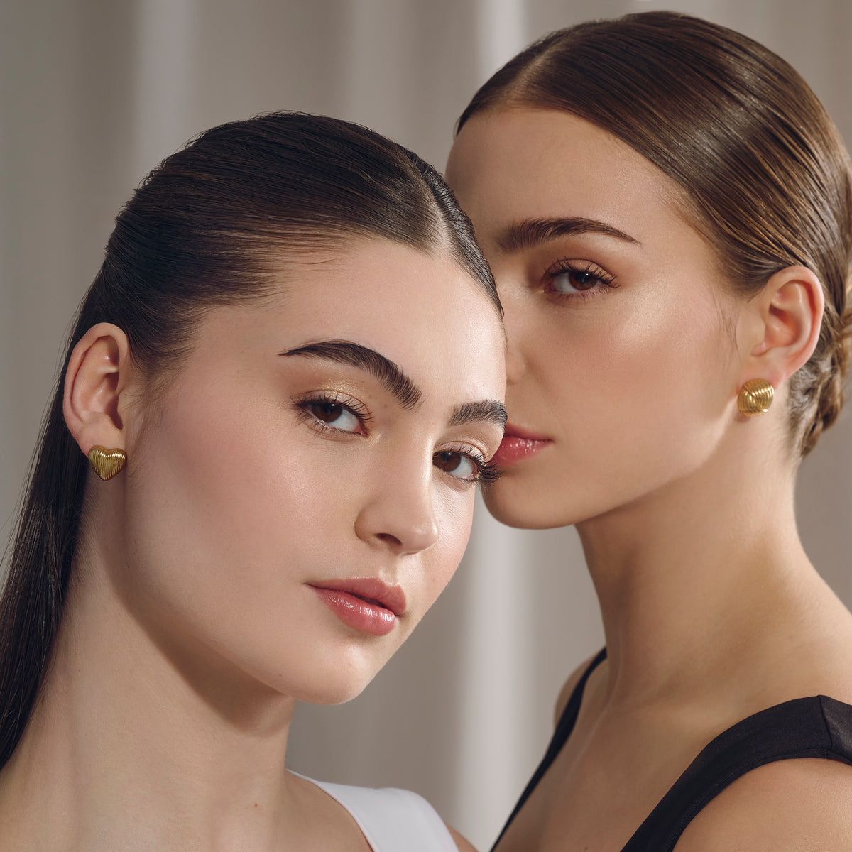 Motion Stud Earrings