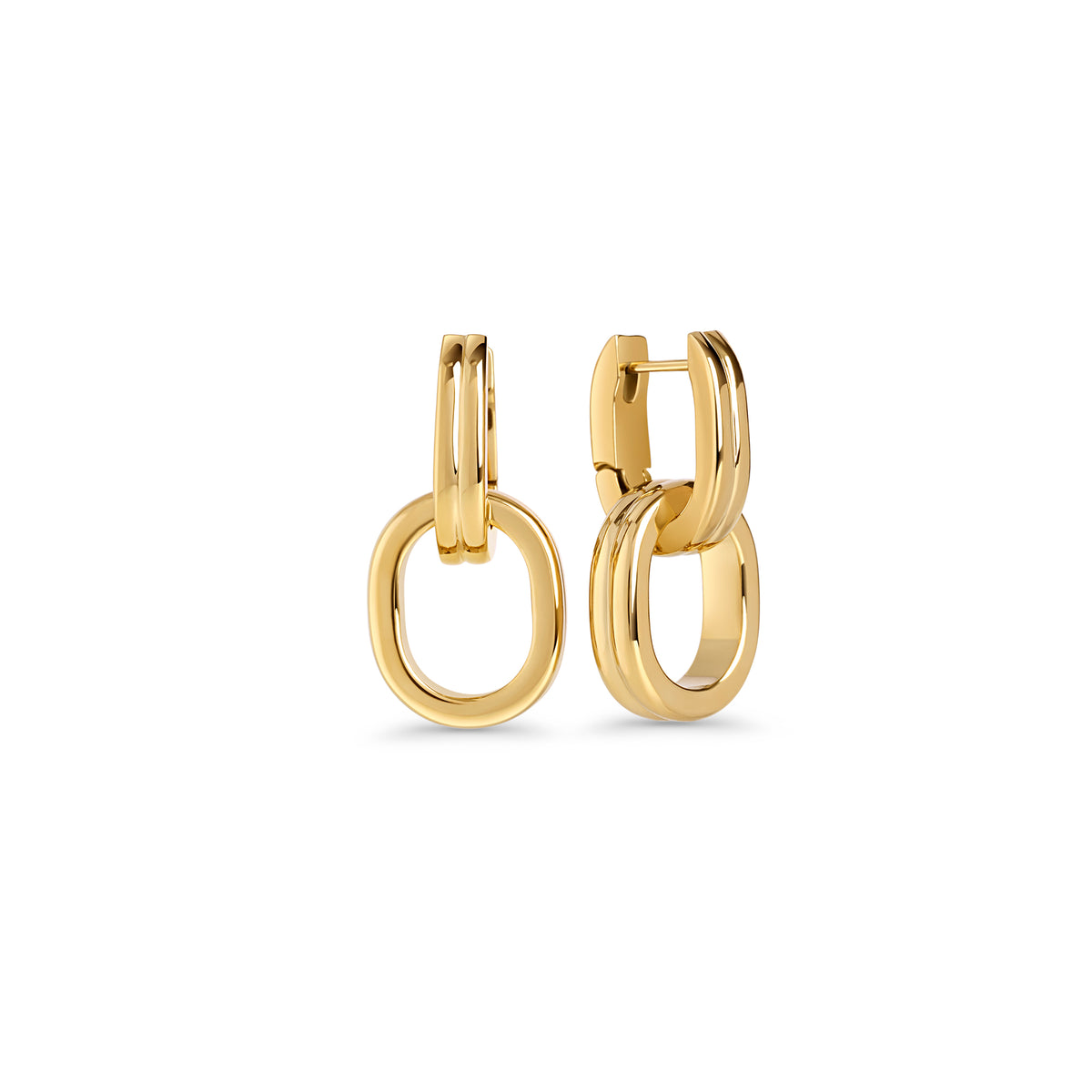 Gold drop earrings with two interlocking oval links on a white background. Nickel-free and waterproof jewelry by Mia Bijoux Canada.
Boucles d'oreilles pendantes dorées à deux maillons ovales entrelacés sur fond blanc. Bijoux sans nickel et résistants à l'eau par Mia Bijoux Canada.