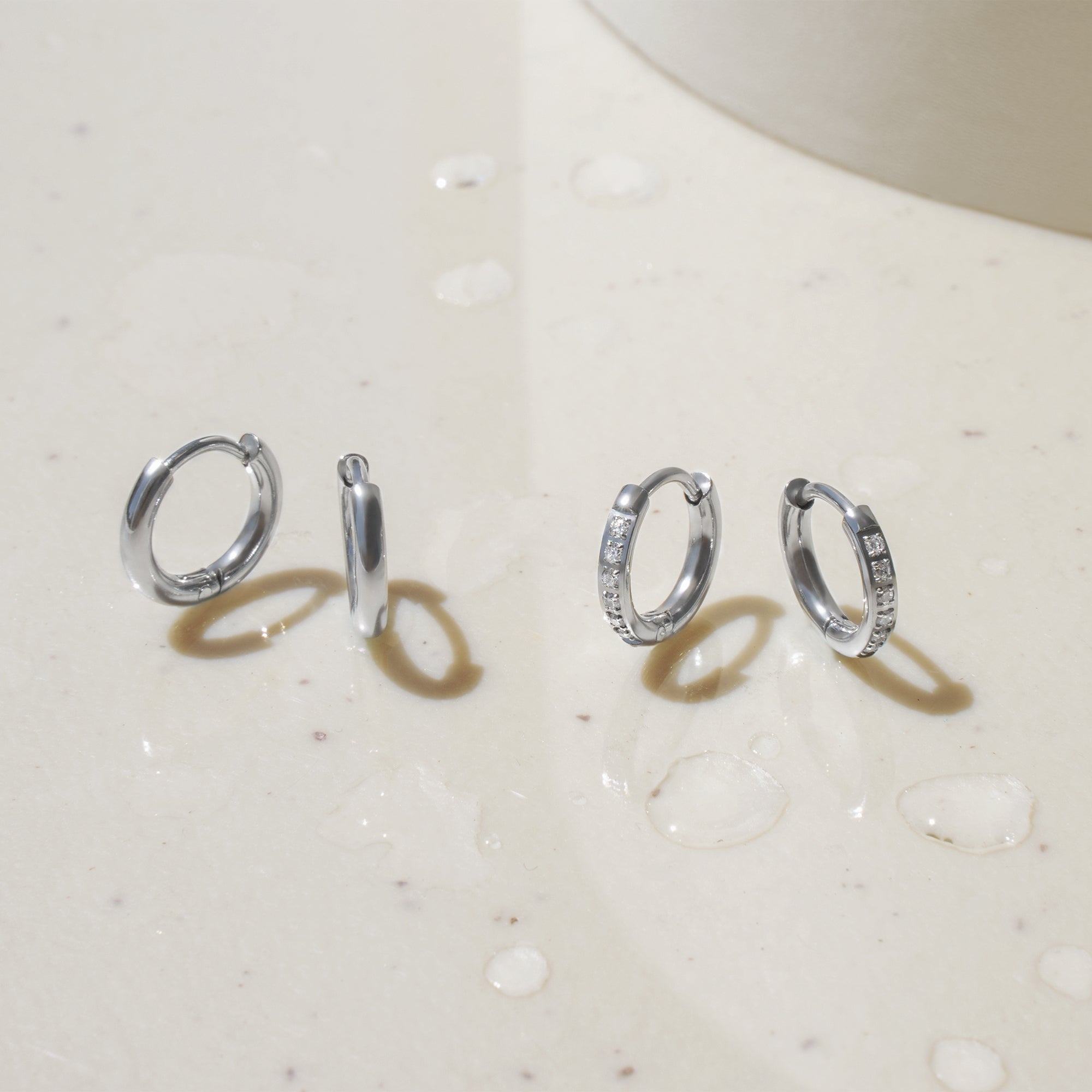 Mini Boucles d'Oreilles Dormeuses Stacks Chic - 8mm